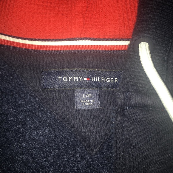 Tommy Hilfiger - Picture 4 of 7